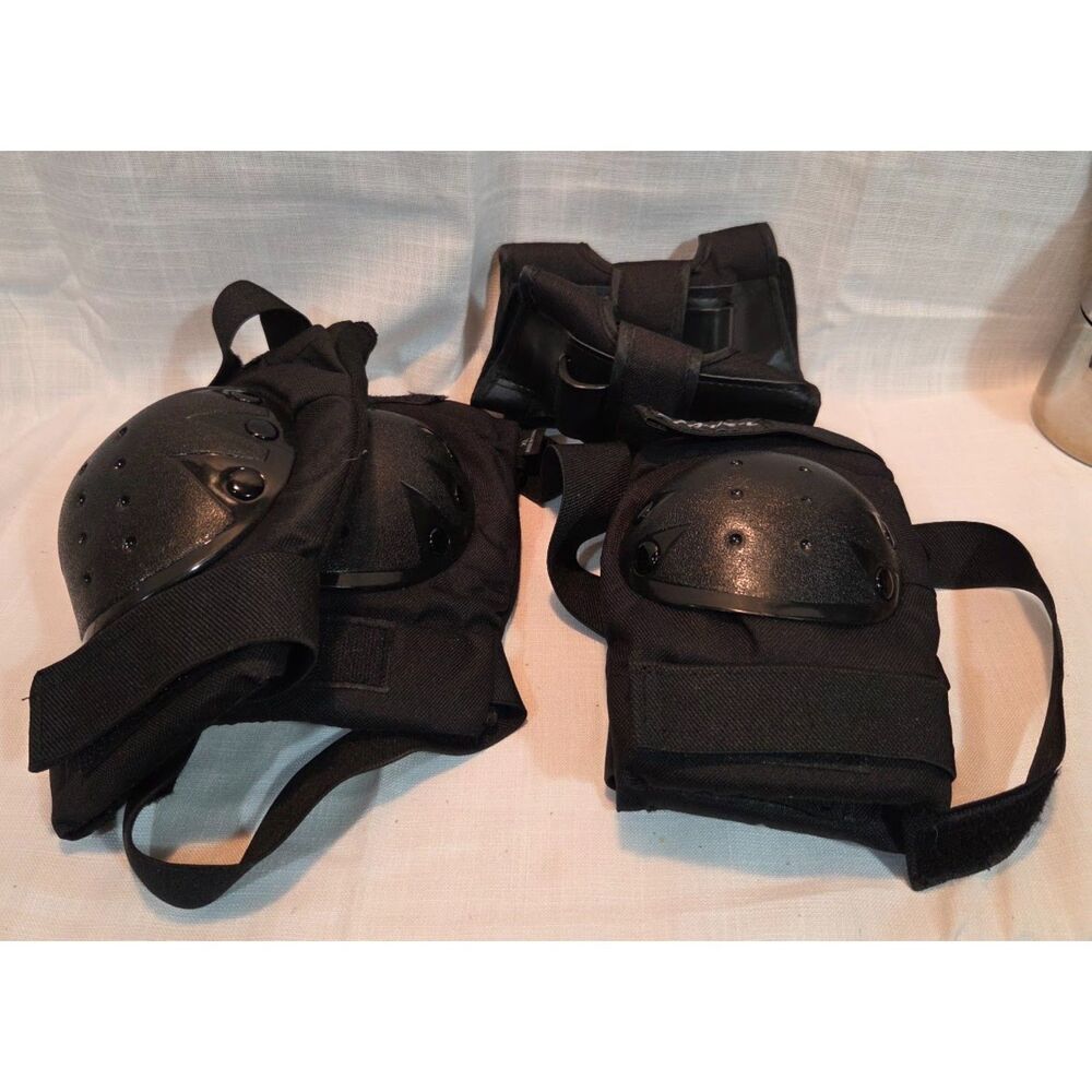 Projie-L Adult Protective Gear Set Knee Elbow Wrist Pads Black Size XL
